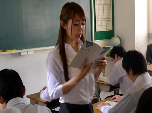 Rogol Guru Wanita Azumi Kinoshita