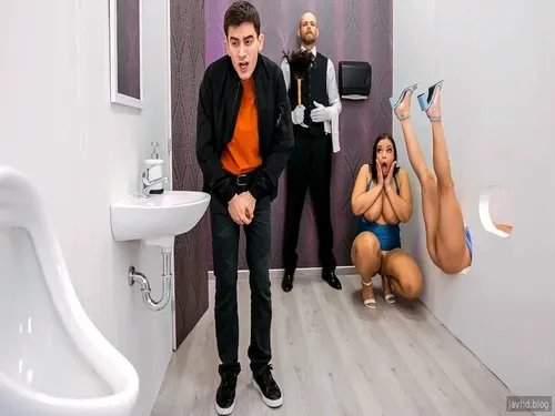 Enfoncer mon meilleur ami dans la salle de bain